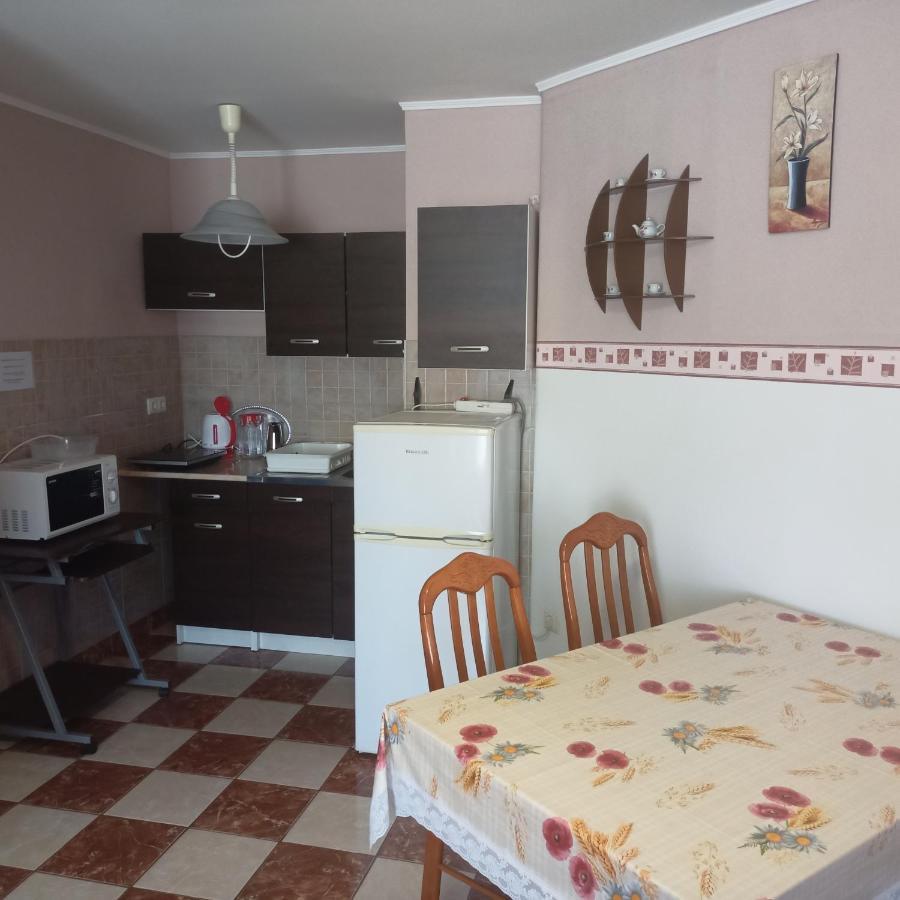 Bük Livia Apartman מראה חיצוני תמונה
